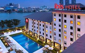 Ibis Bangkok Riverside